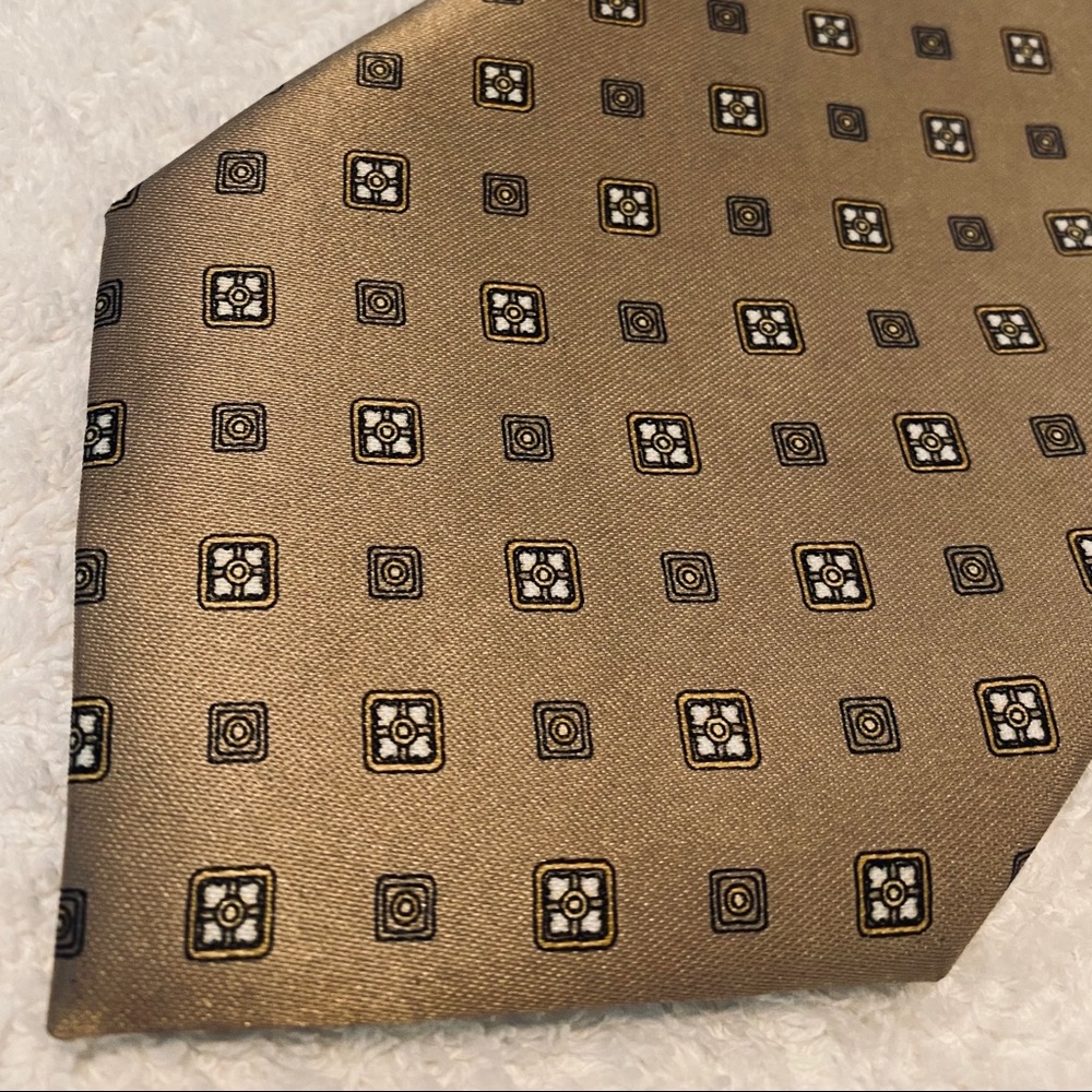 Brand New Corporate Power Tie By ROMARIO MANZINI